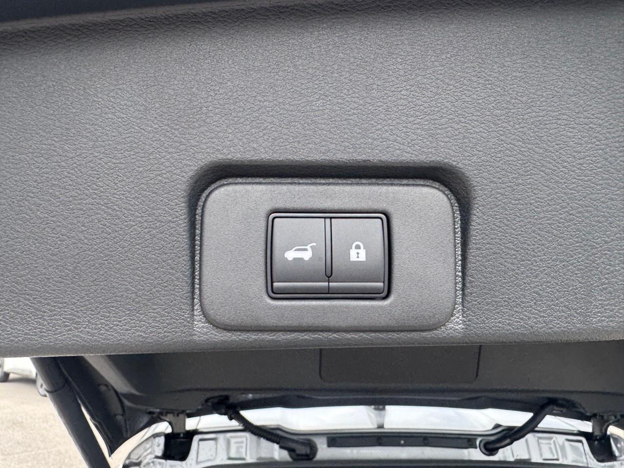 2026 Nissan Rogue AWD Platinum Photo