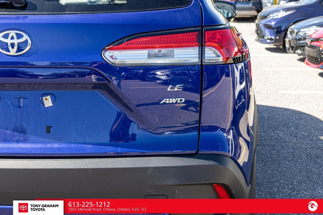 2024 Toyota Corolla Cross LE Photo