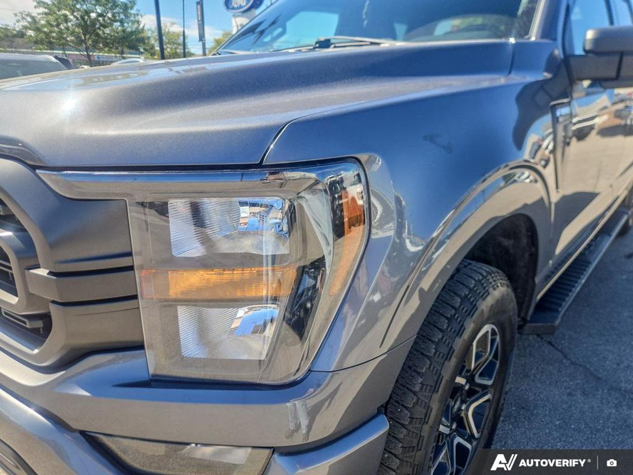 2023 Ford F-150 XLT LOW KM'S | 18 BLACK WHEELS | OFF LEASE! Photo