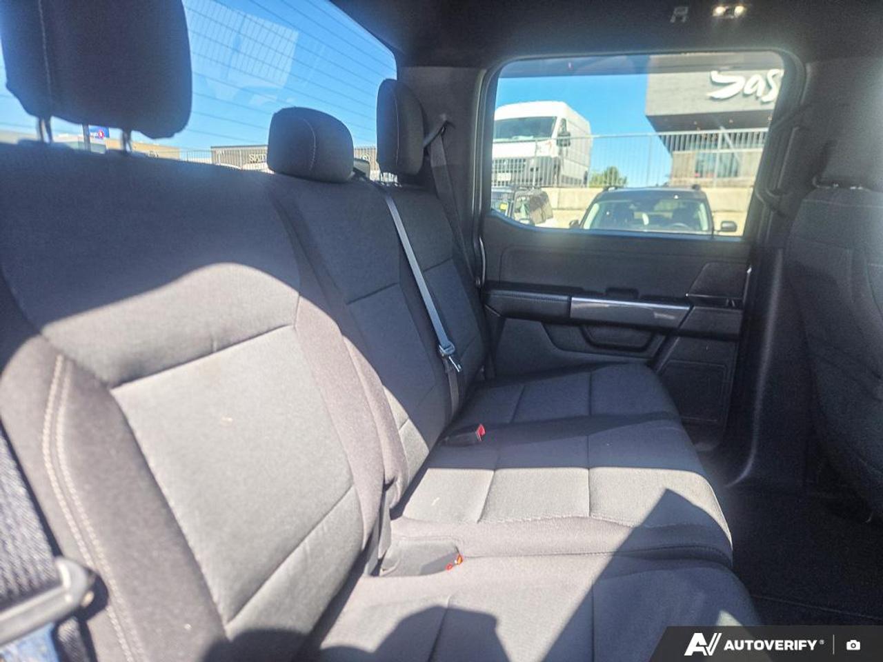 2023 Ford F-150 XLT LOW KM'S | 18 BLACK WHEELS | OFF LEASE! Photo