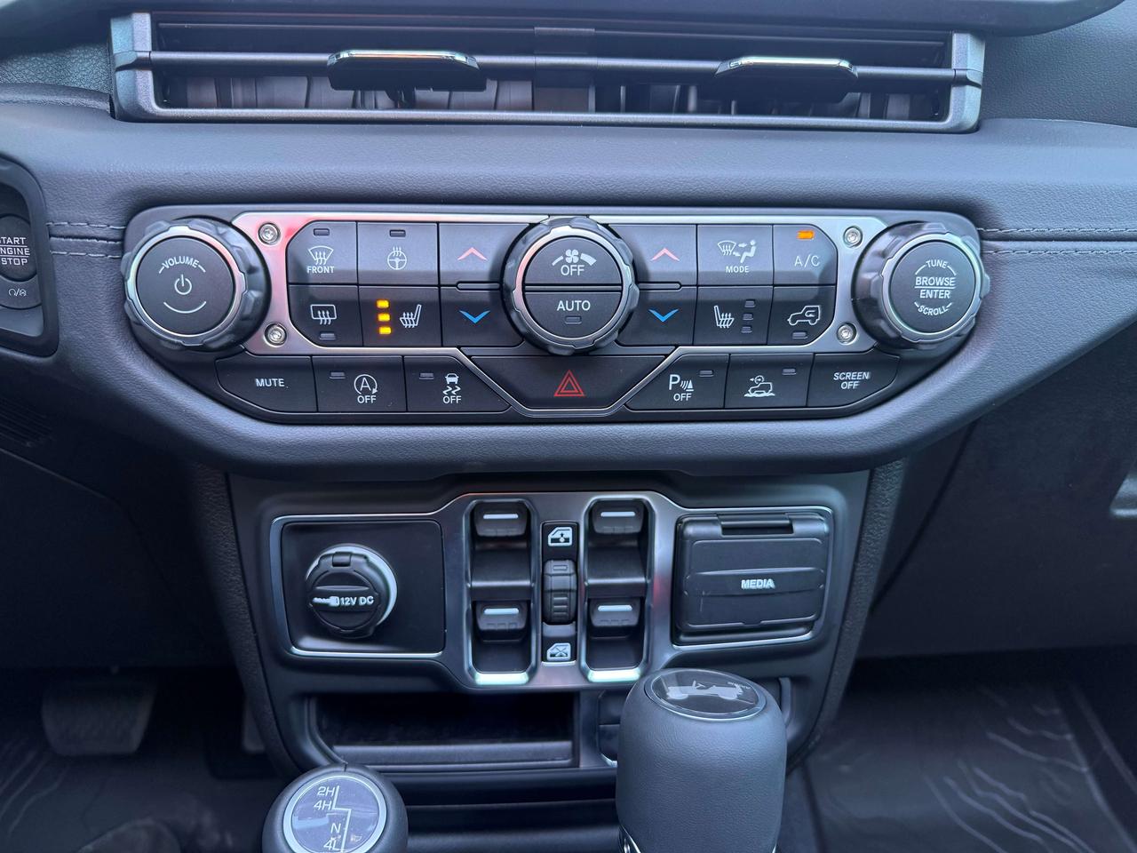 2027 Jeep Wrangler Sahara 4 Door 4X4 - One Touch Power Top! Photo