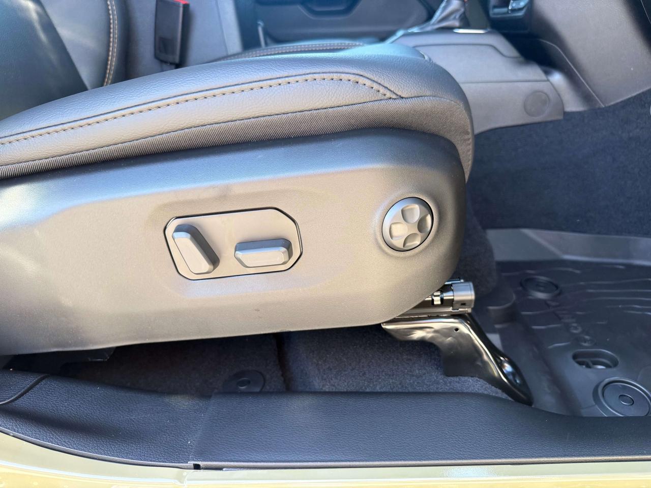 2027 Jeep Wrangler Sahara 4 Door 4X4 - One Touch Power Top! Photo