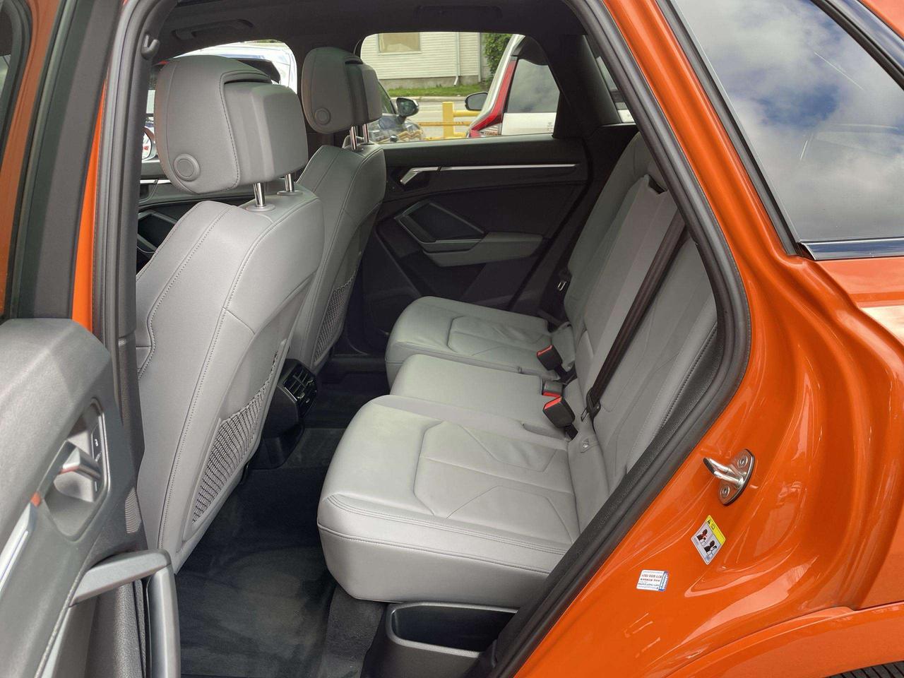 2024 Audi Q3 45 Progressiv PROGRESSIV, SLINE, BLACK OPTICS, LEATHER, PANO. ROOF, LANE DEPARTURE, AUDI SIDE ASSIST Photo