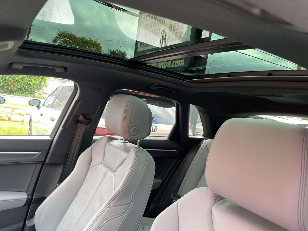 2024 Audi Q3 45 Progressiv PROGRESSIV, SLINE, BLACK OPTICS, LEATHER, PANO. ROOF, LANE DEPARTURE, AUDI SIDE ASSIST Photo