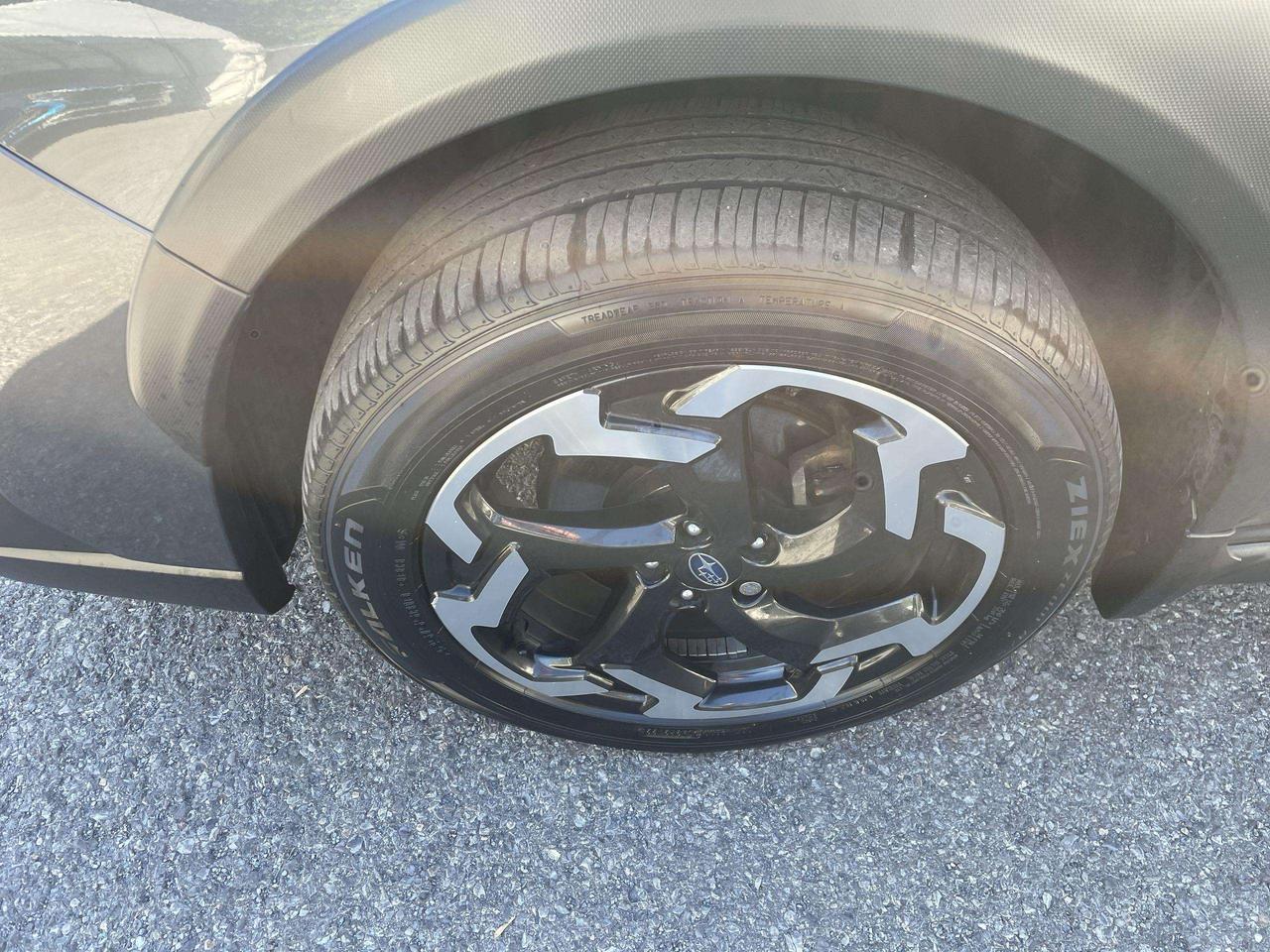 2023 Subaru XV Crosstrek Limited LIMITED, EYESIGHT, LEATHER, ROOF, HTD. SEATS, BK.CAM, ALLOYS Photo