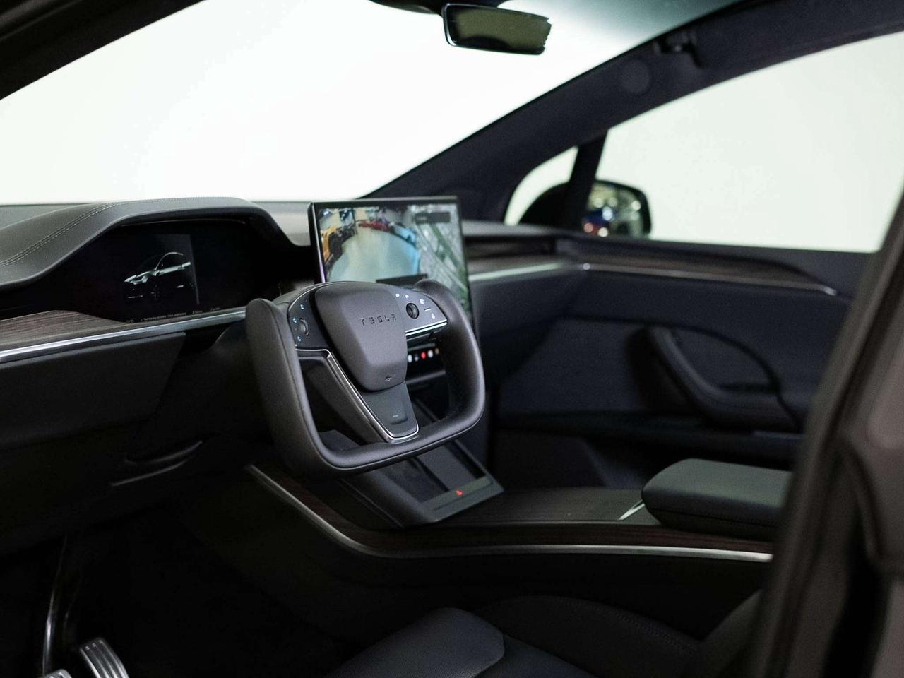 2023 Tesla Model X 7 PASS | YOKE STEERING | 20 IN Photo