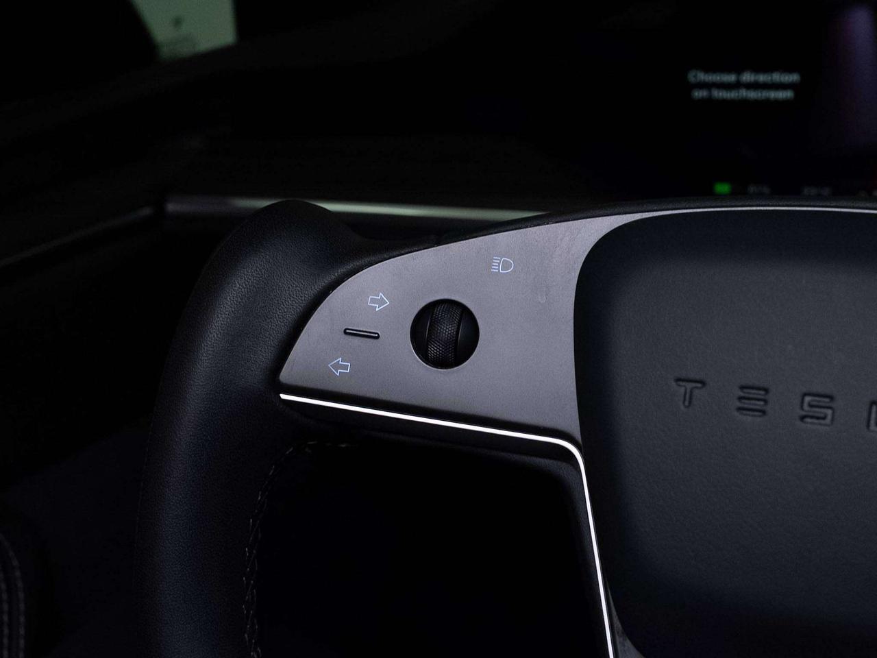 2023 Tesla Model X 7 PASS | YOKE STEERING | 20 IN Photo