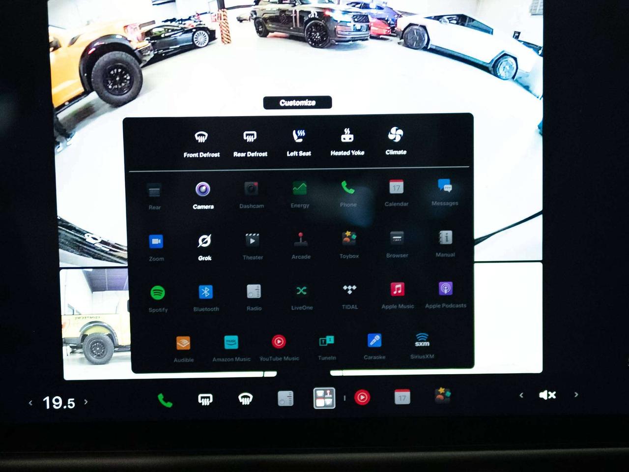 2023 Tesla Model X 7 PASS | YOKE STEERING | 20 IN Photo