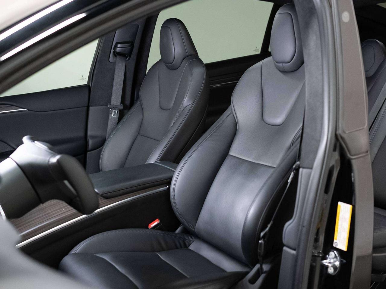 2023 Tesla Model X 7 PASS | YOKE STEERING | 20 IN Photo