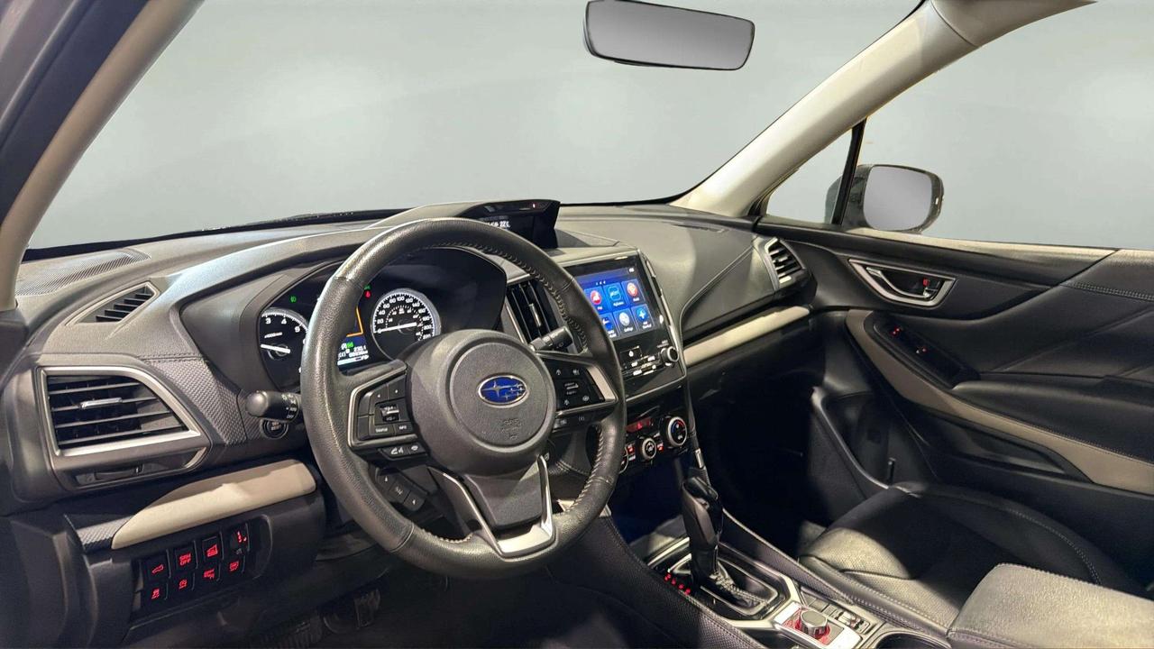 2024 Subaru Forester LIMITED | CLEAN CARFAX | LEATHER | CARPLAY | PANO Photo