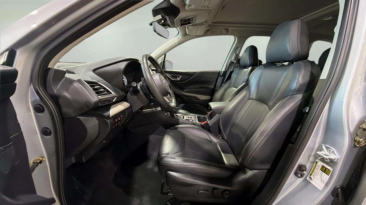 2024 Subaru Forester LIMITED | CLEAN CARFAX | LEATHER | CARPLAY | PANO Photo