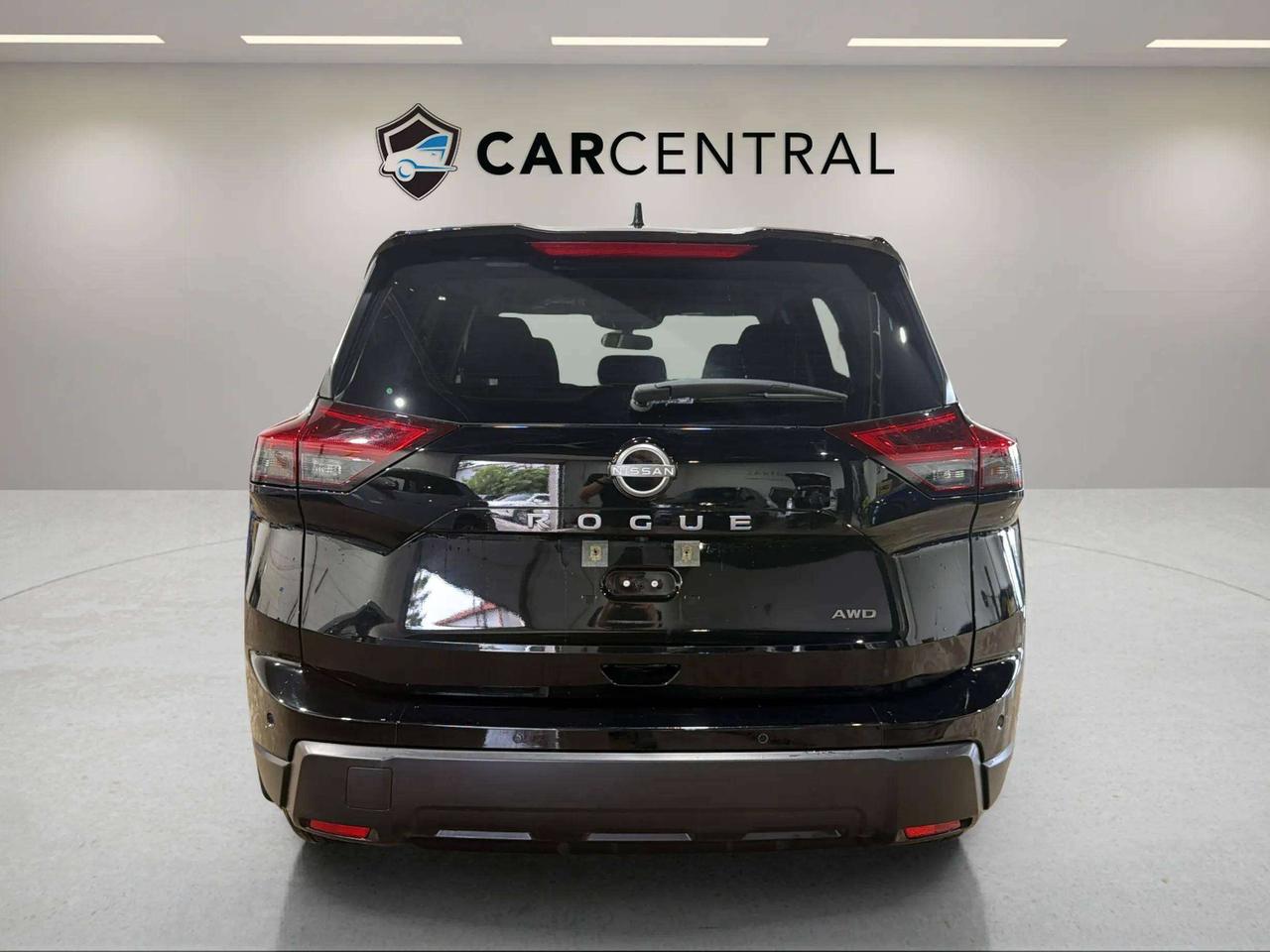 2024 Nissan Rogue S AWD | CLEAN CARFAX | 1 OWNER | CARPLAY| STARTER Photo