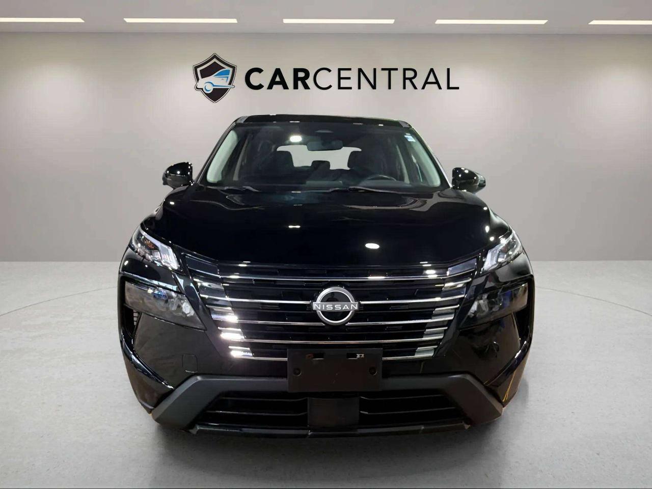 2024 Nissan Rogue S AWD | CLEAN CARFAX | 1 OWNER | CARPLAY| STARTER Photo
