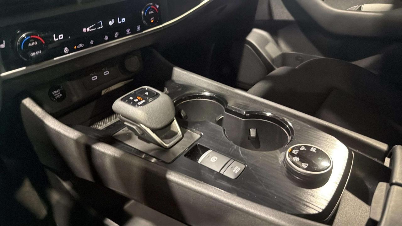 2024 Nissan Rogue S AWD | CLEAN CARFAX | 1 OWNER | CARPLAY| STARTER Photo