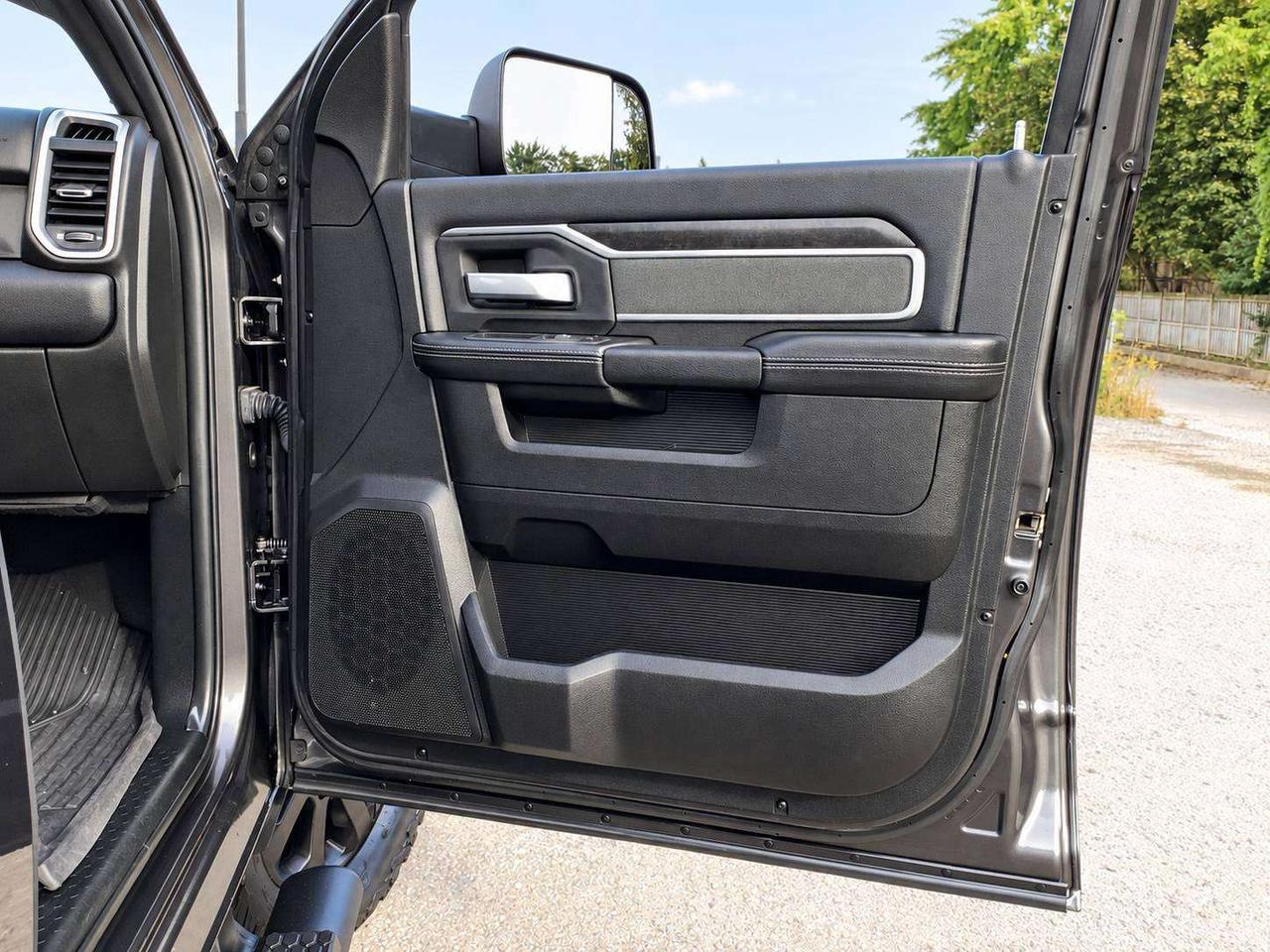 2022 RAM 2500 Big Horn Night 6.7L | Level C | 12" NAV | 4X4 Photo