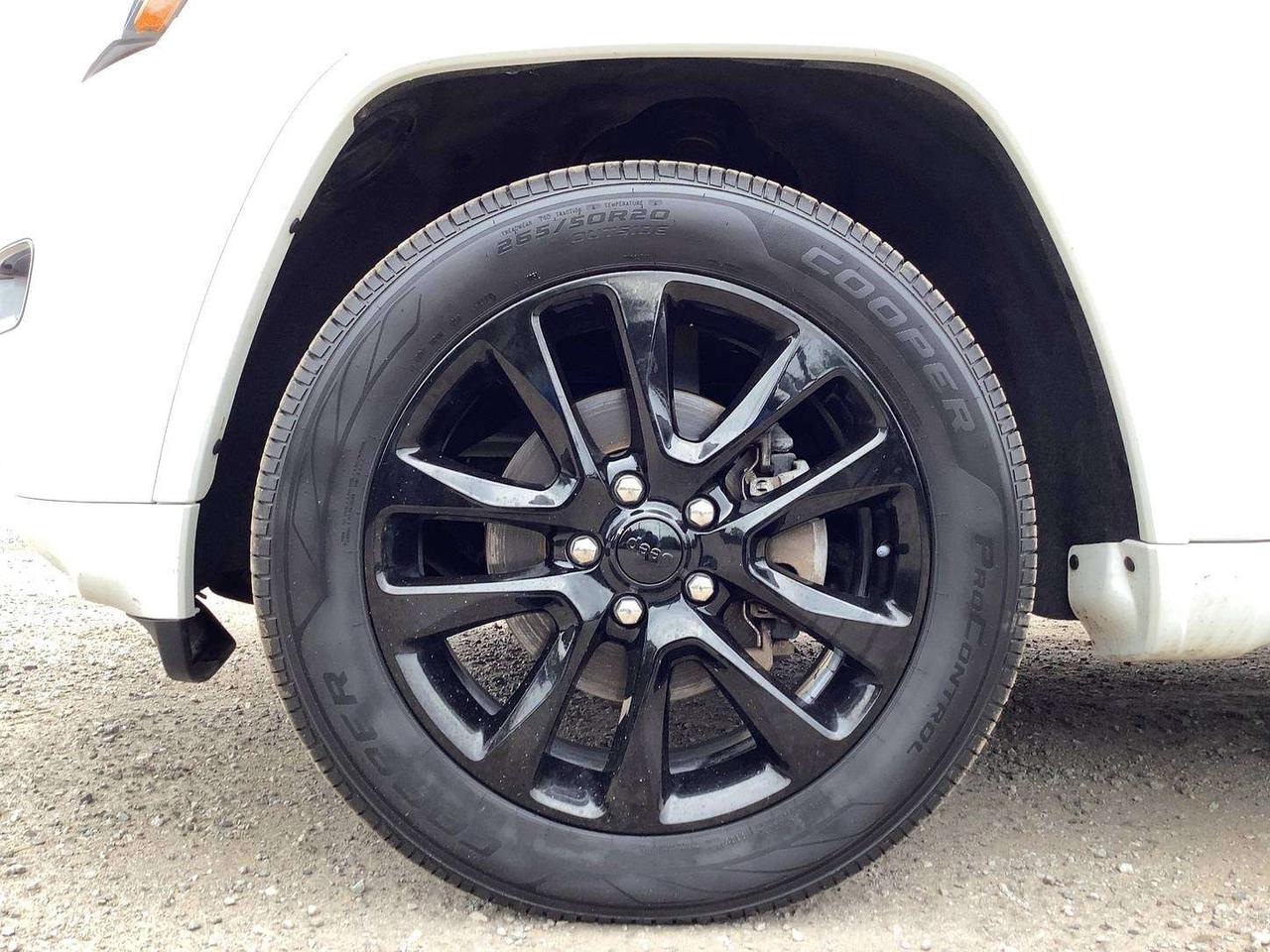 2020 Jeep Grand Cherokee Altitude Photo
