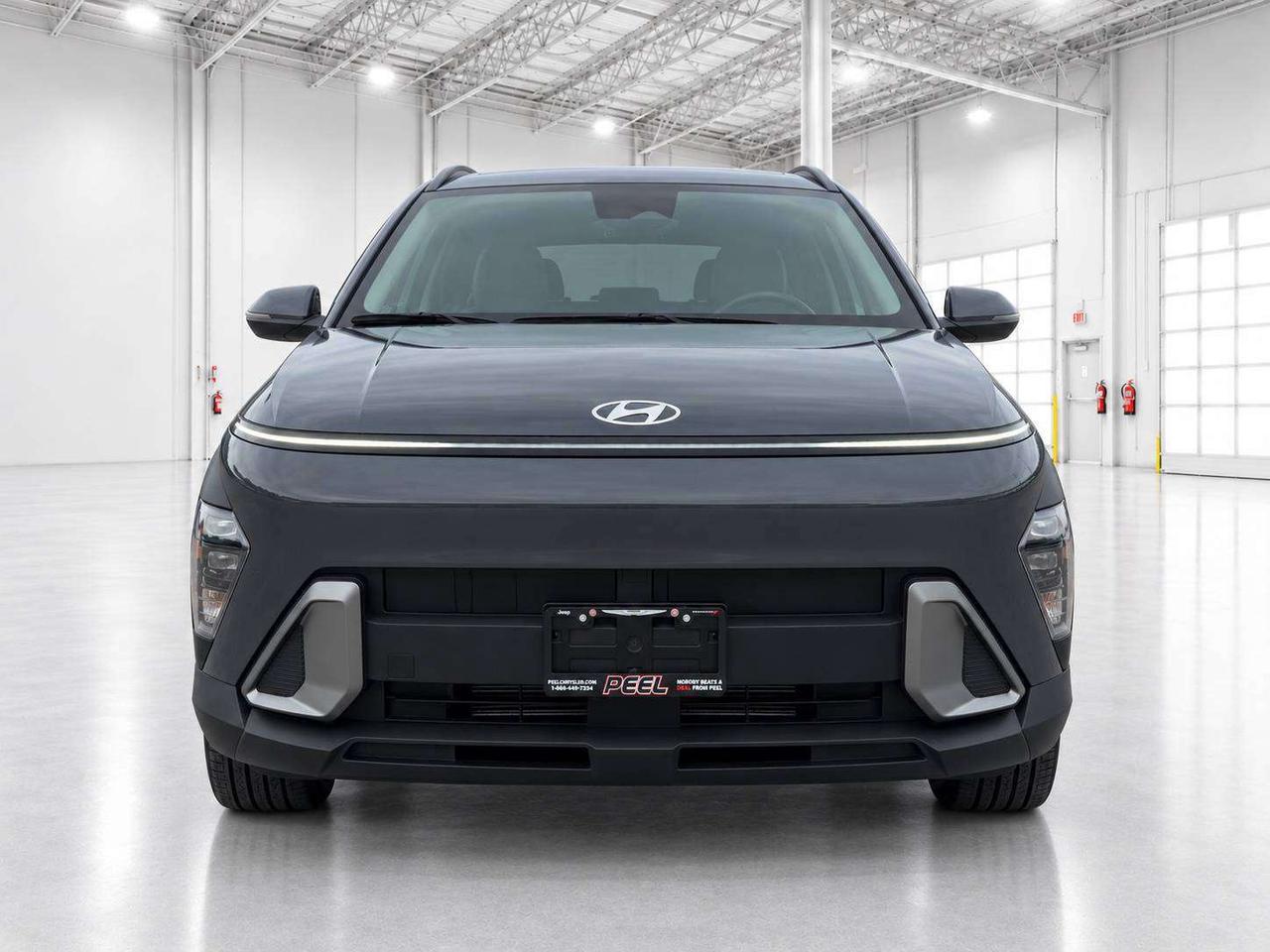 2024 Hyundai KONA Preferred | Heated Seats | Winter Tires | AWD Photo
