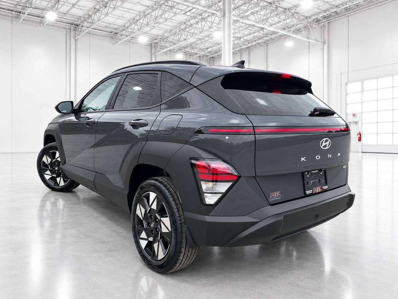 2024 Hyundai KONA Preferred | Heated Seats | Winter Tires | AWD Photo