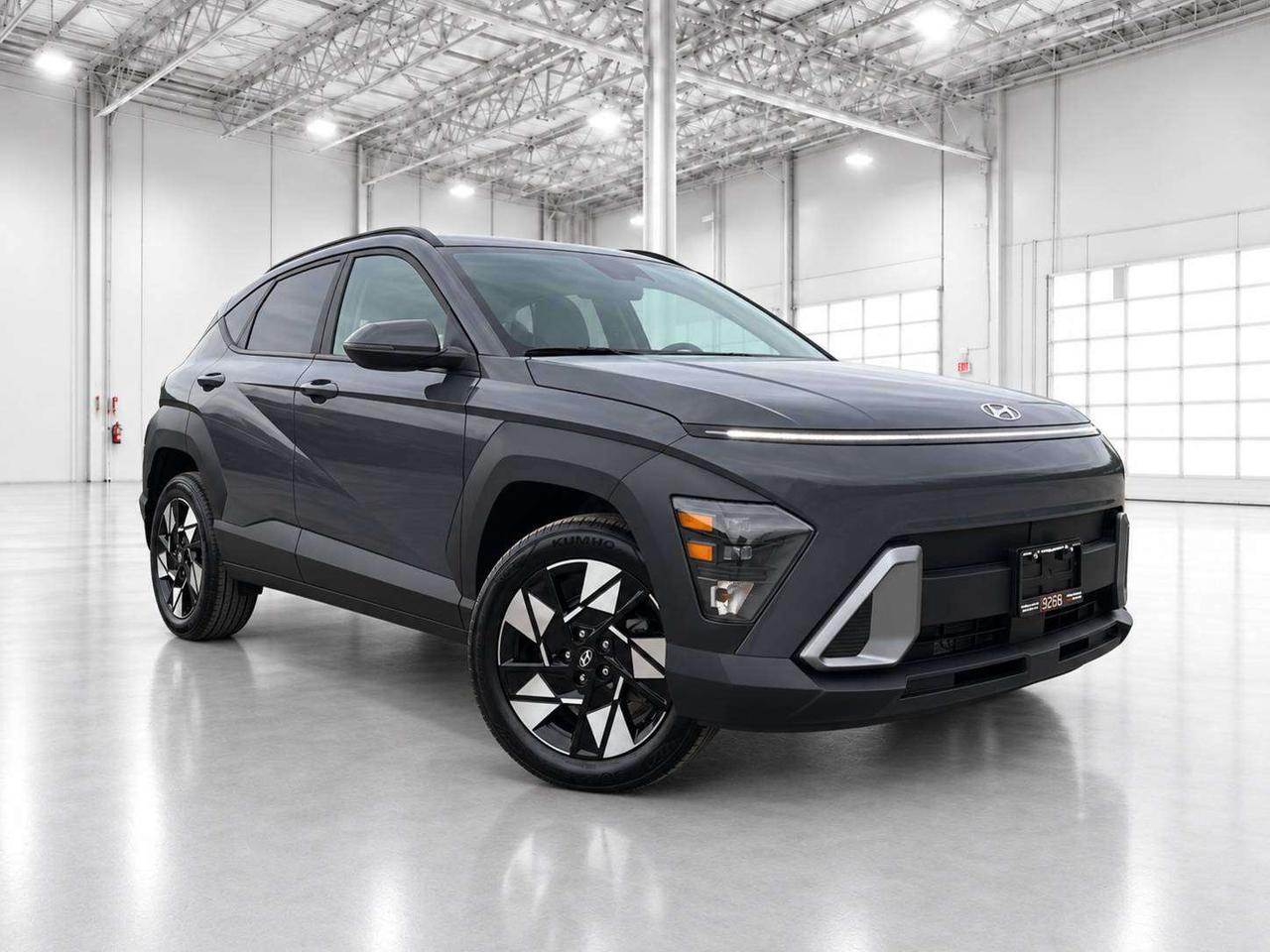 2024 Hyundai KONA Preferred | Heated Seats | Winter Tires | AWD Photo5