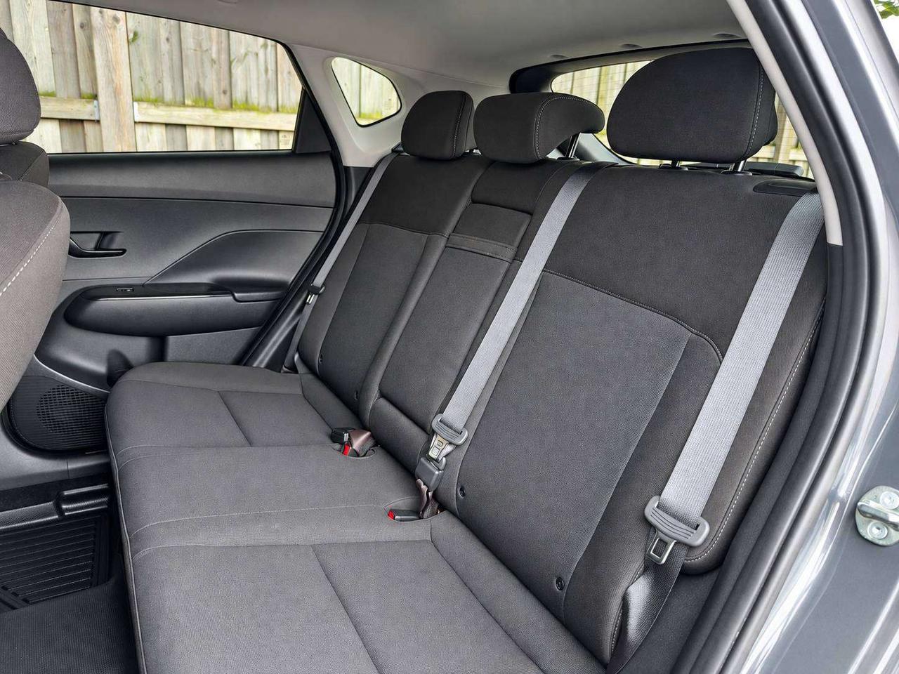 2024 Hyundai KONA Preferred | Heated Seats | Winter Tires | AWD Photo