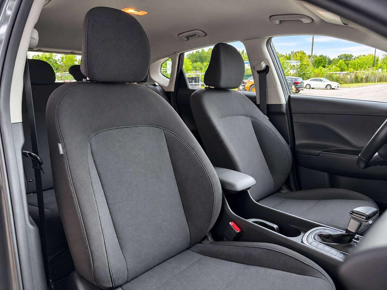 2024 Hyundai KONA Preferred | Heated Seats | Winter Tires | AWD Photo
