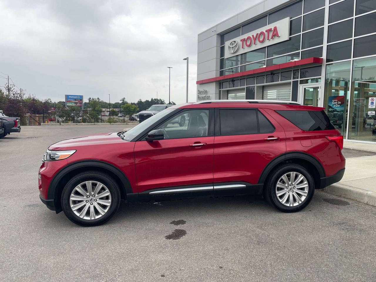 2022 Ford Explorer Limited 7 pass. AWD Photo