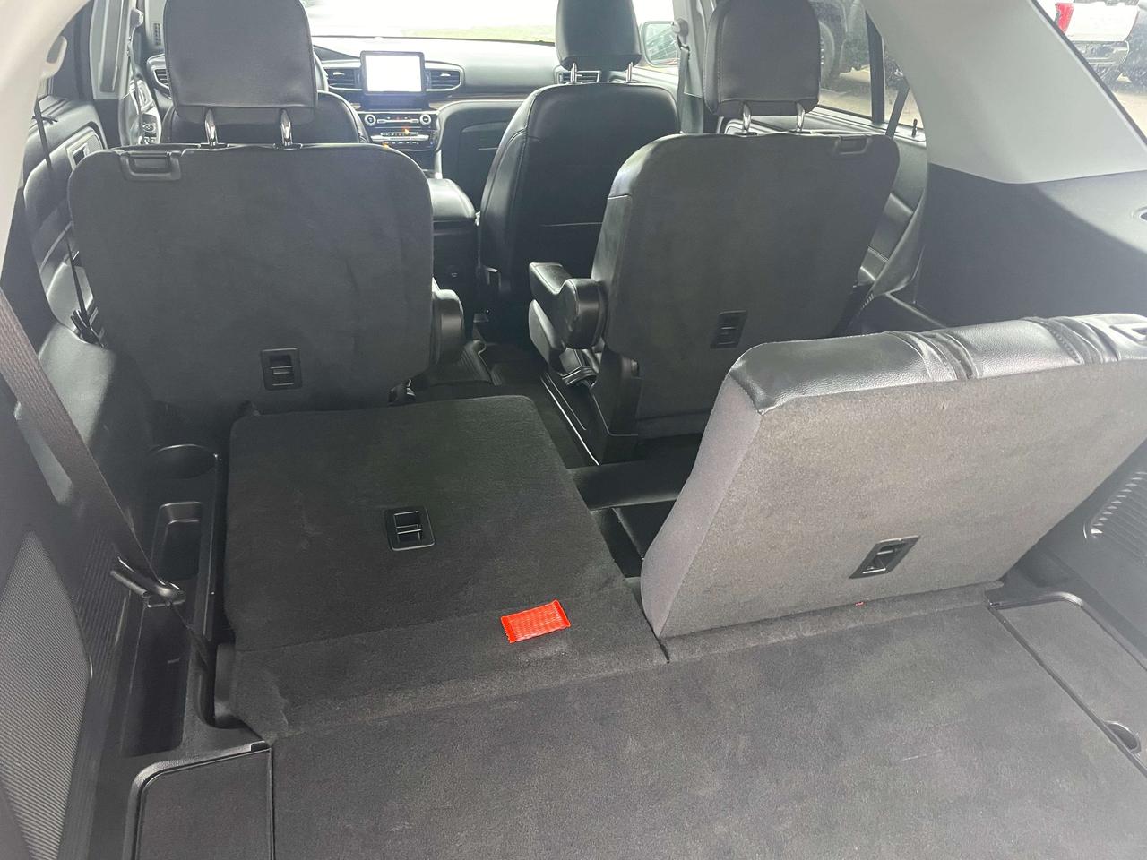 2022 Ford Explorer Limited 7 pass. AWD Photo