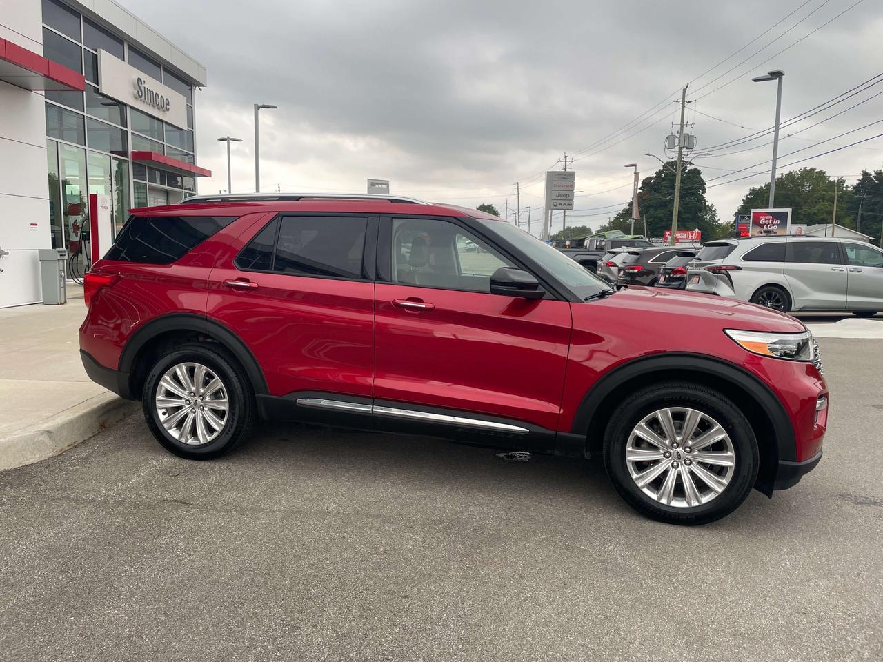 2022 Ford Explorer Limited 7 pass. AWD Photo