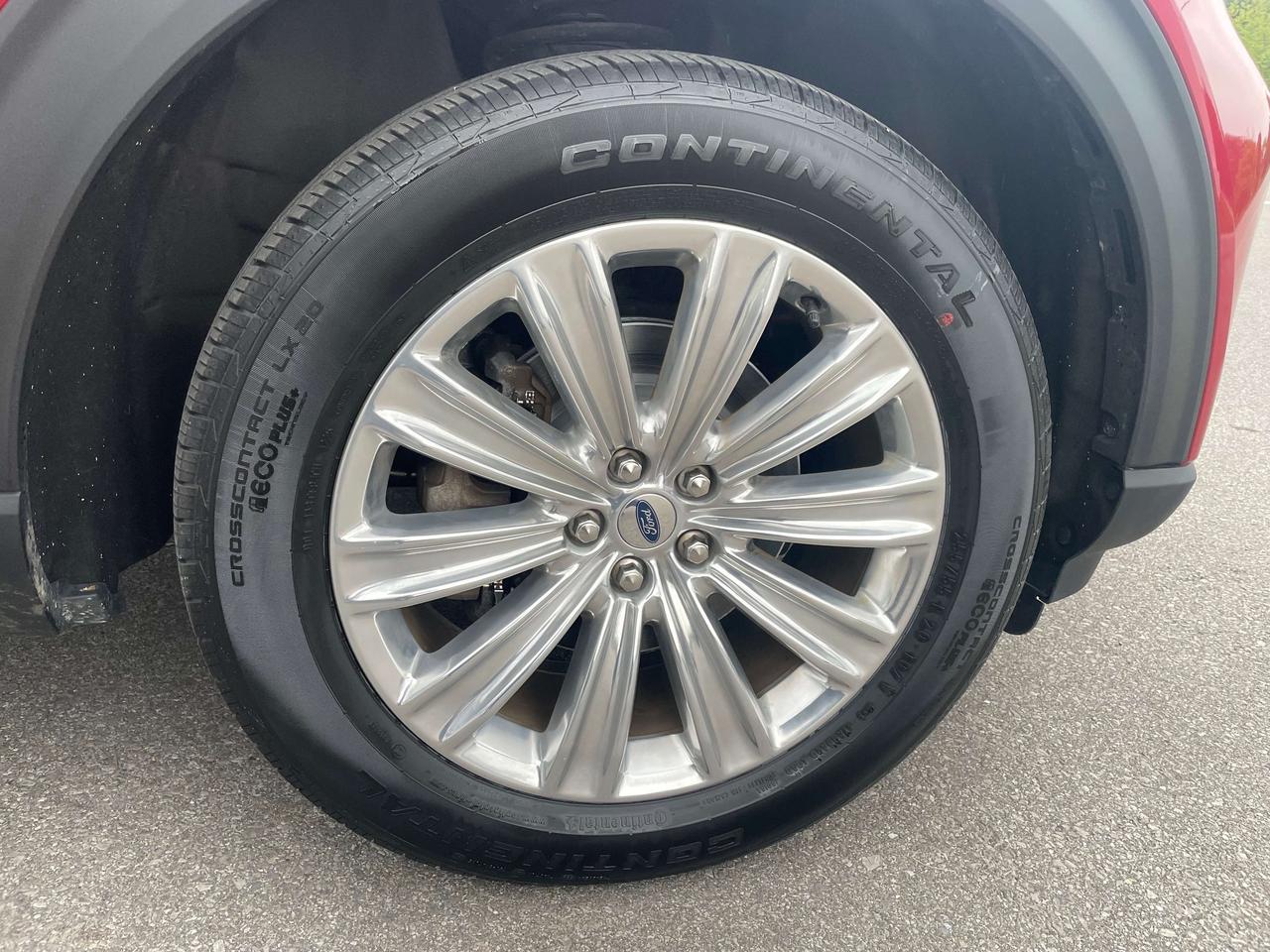 2022 Ford Explorer Limited 7 pass. AWD Photo