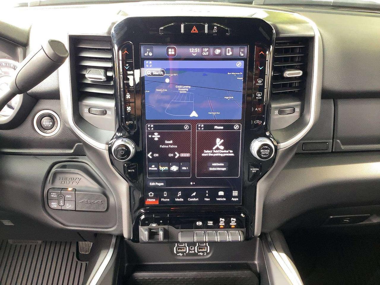 2024 RAM 2500 Big Horn 6.7L | Level 1 | 12" NAV | Alpine | 4X4 Photo