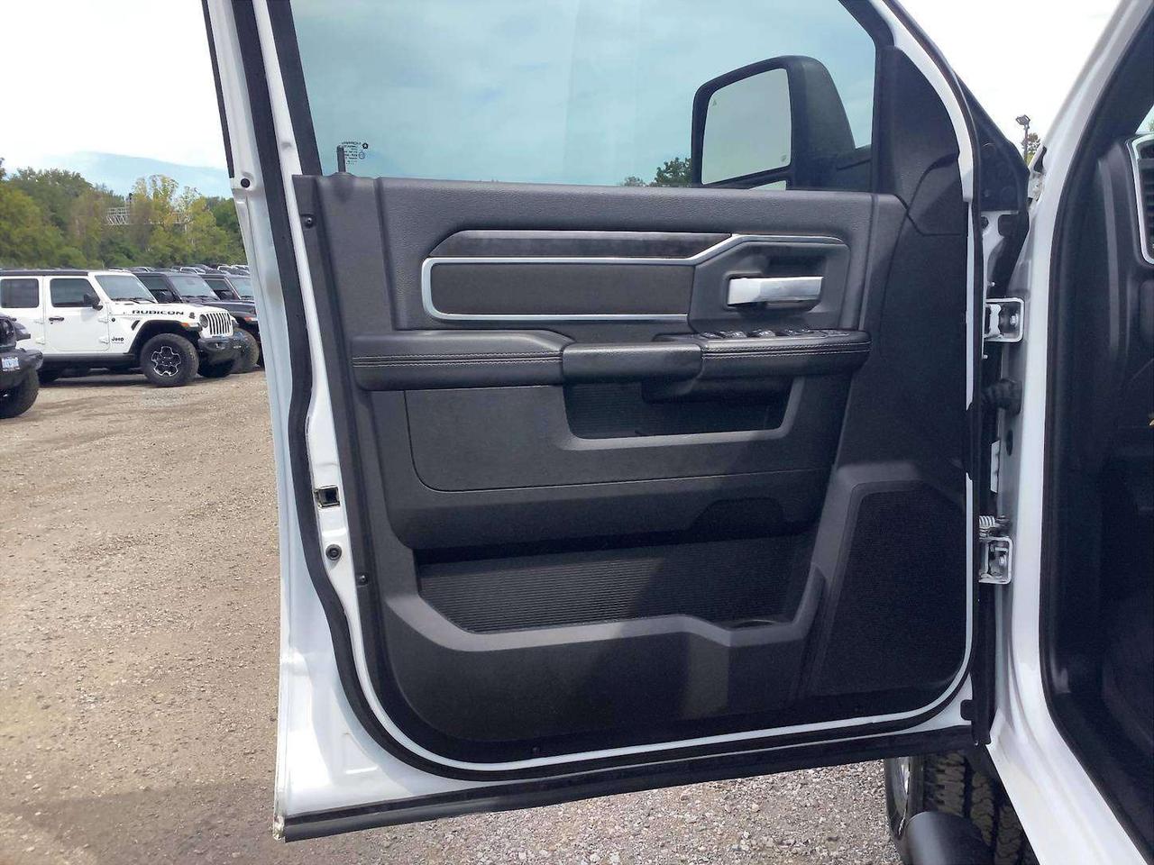 2024 RAM 2500 Big Horn 6.7L | Level 1 | 12" NAV | Alpine | 4X4 Photo