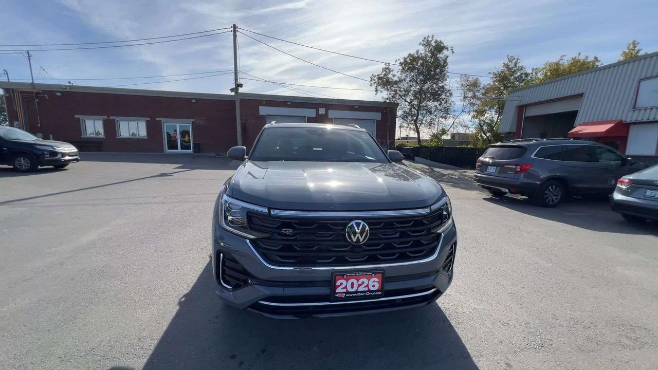 2026 Volkswagen Atlas EXCELINE R-LINE AWD | MASSAGE SEATS | PANO ROOF Photo2