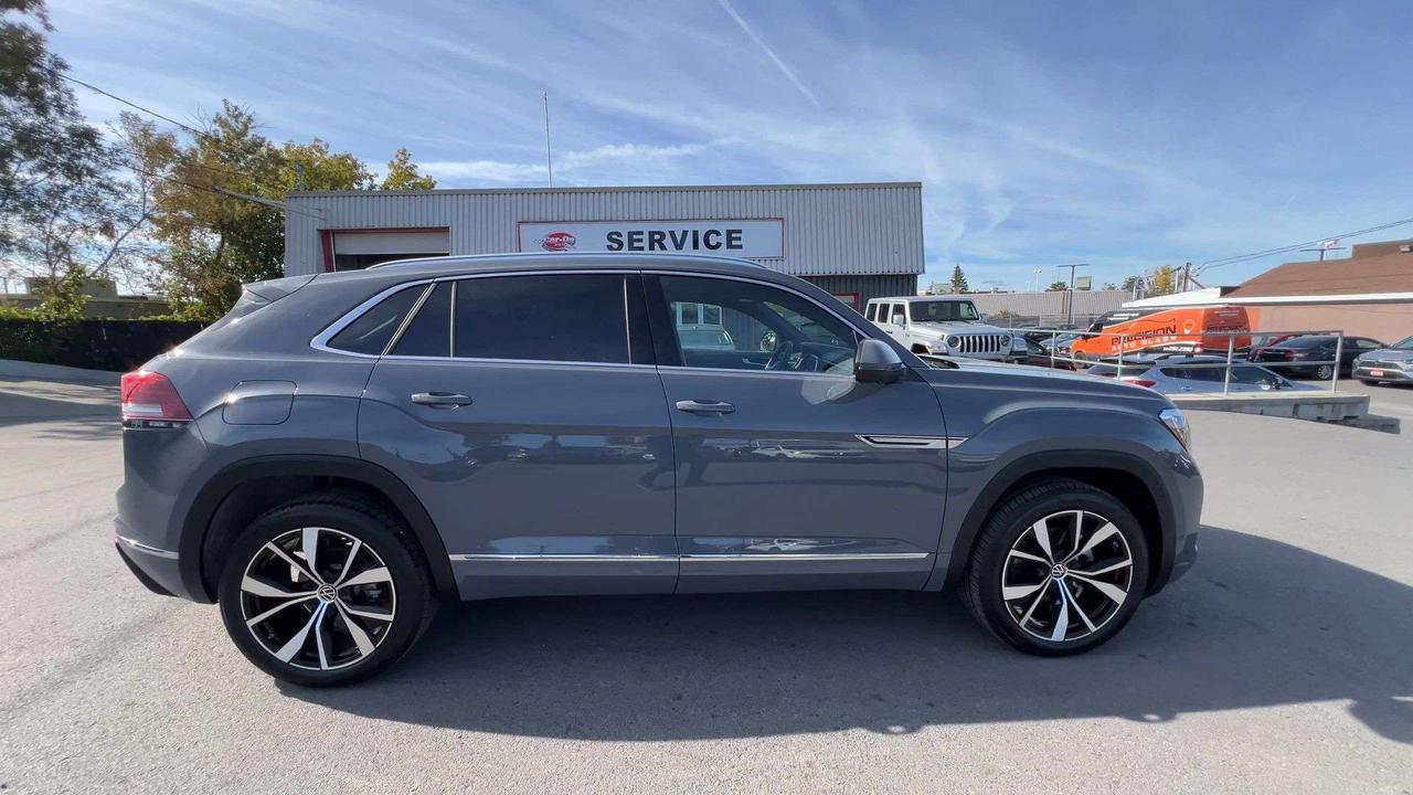 2026 Volkswagen Atlas EXCELINE R-LINE AWD | MASSAGE SEATS | PANO ROOF Photo