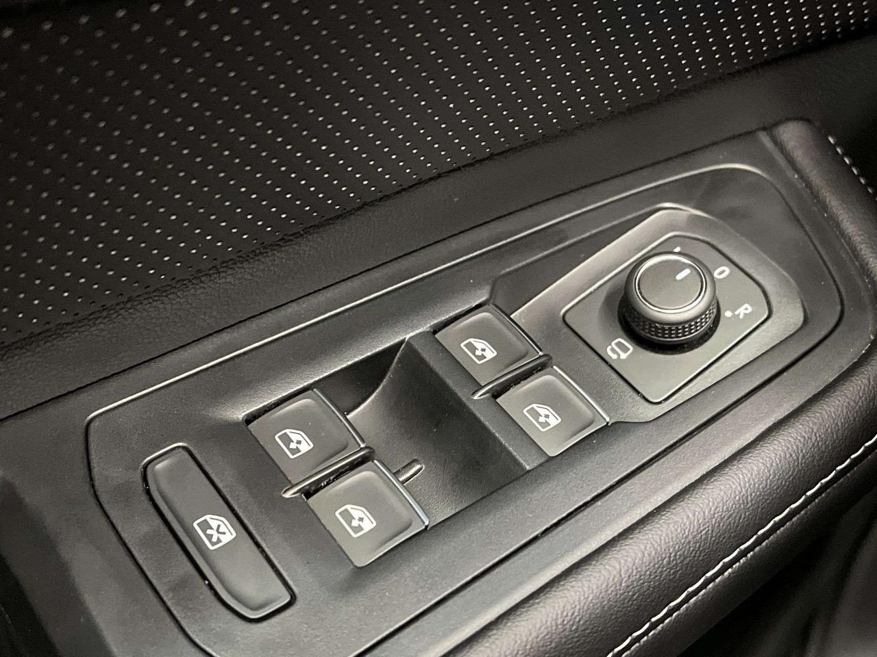 2026 Volkswagen Atlas EXCELINE R-LINE AWD | MASSAGE SEATS | PANO ROOF Photo