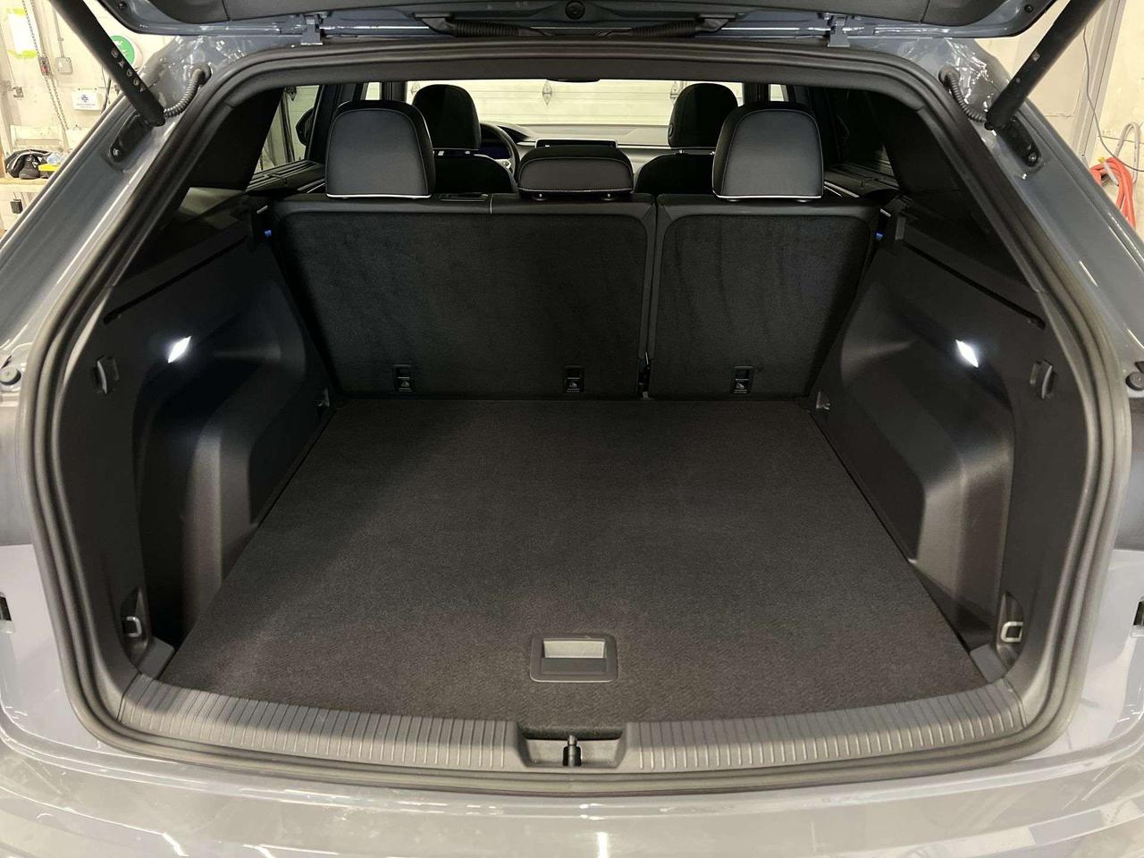 2026 Volkswagen Atlas EXCELINE R-LINE AWD | MASSAGE SEATS | PANO ROOF Photo