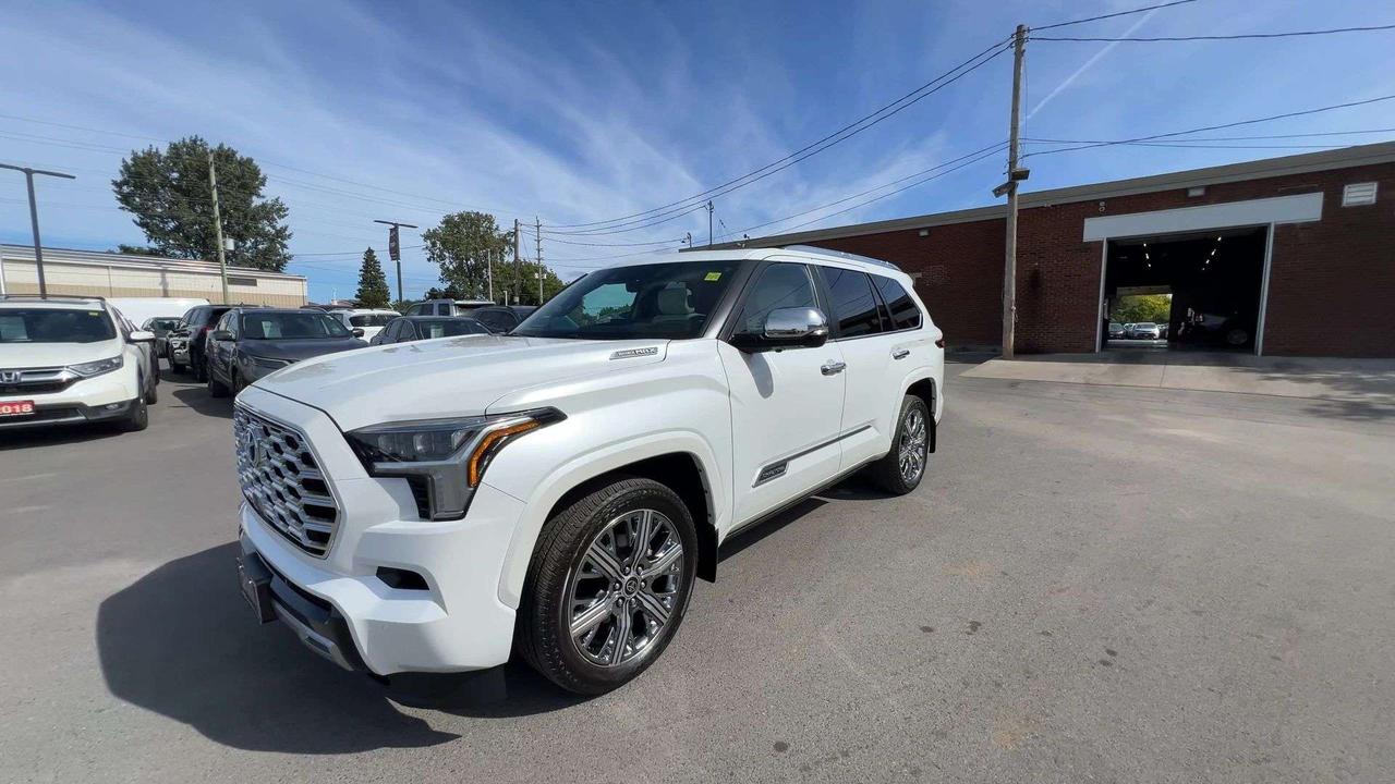 2024 Toyota Sequoia HYBRID CAPSTONE 4X4 | 7-PASS | LEATHER | PANO ROOF Photo
