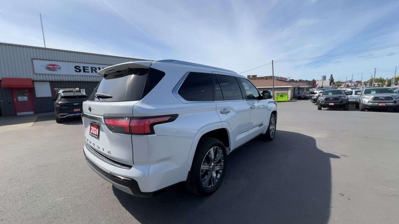 2024 Toyota Sequoia HYBRID CAPSTONE 4X4 | 7-PASS | LEATHER | PANO ROOF Photo