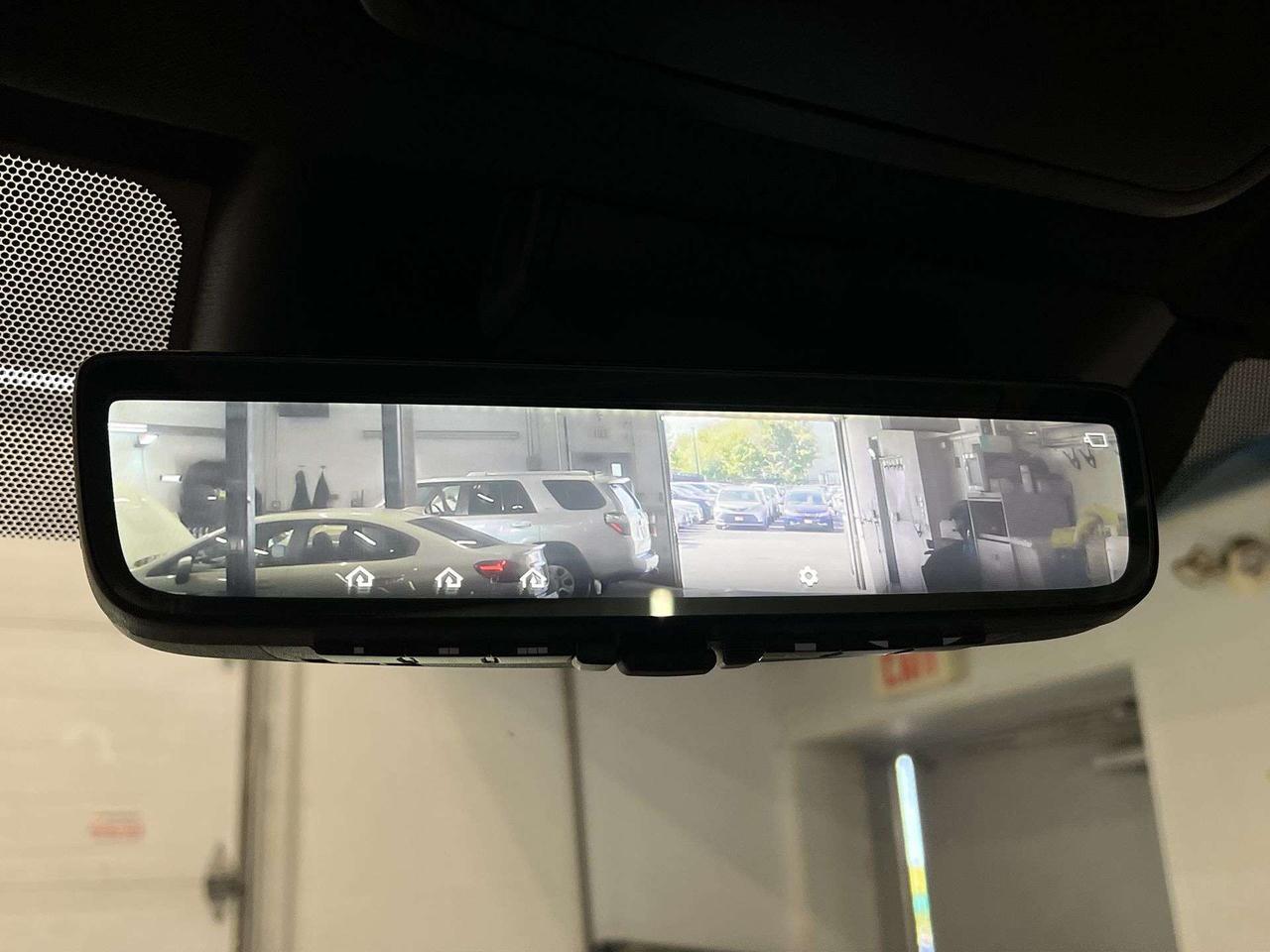 2024 Toyota Sequoia HYBRID CAPSTONE 4X4 | 7-PASS | LEATHER | PANO ROOF Photo