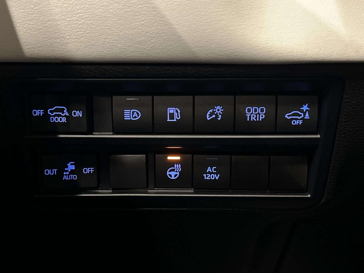 2024 Toyota Sequoia HYBRID CAPSTONE 4X4 | 7-PASS | LEATHER | PANO ROOF Photo