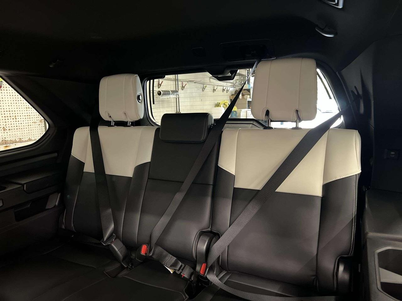 2024 Toyota Sequoia HYBRID CAPSTONE 4X4 | 7-PASS | LEATHER | PANO ROOF Photo