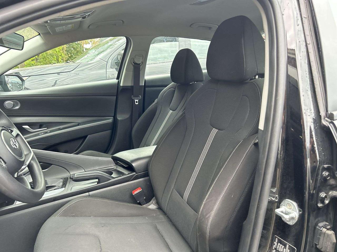 2021 Hyundai Elantra AUTO | ONLY 69,000KMS! | HTD SEATS | CARPLAY | A/C Photo
