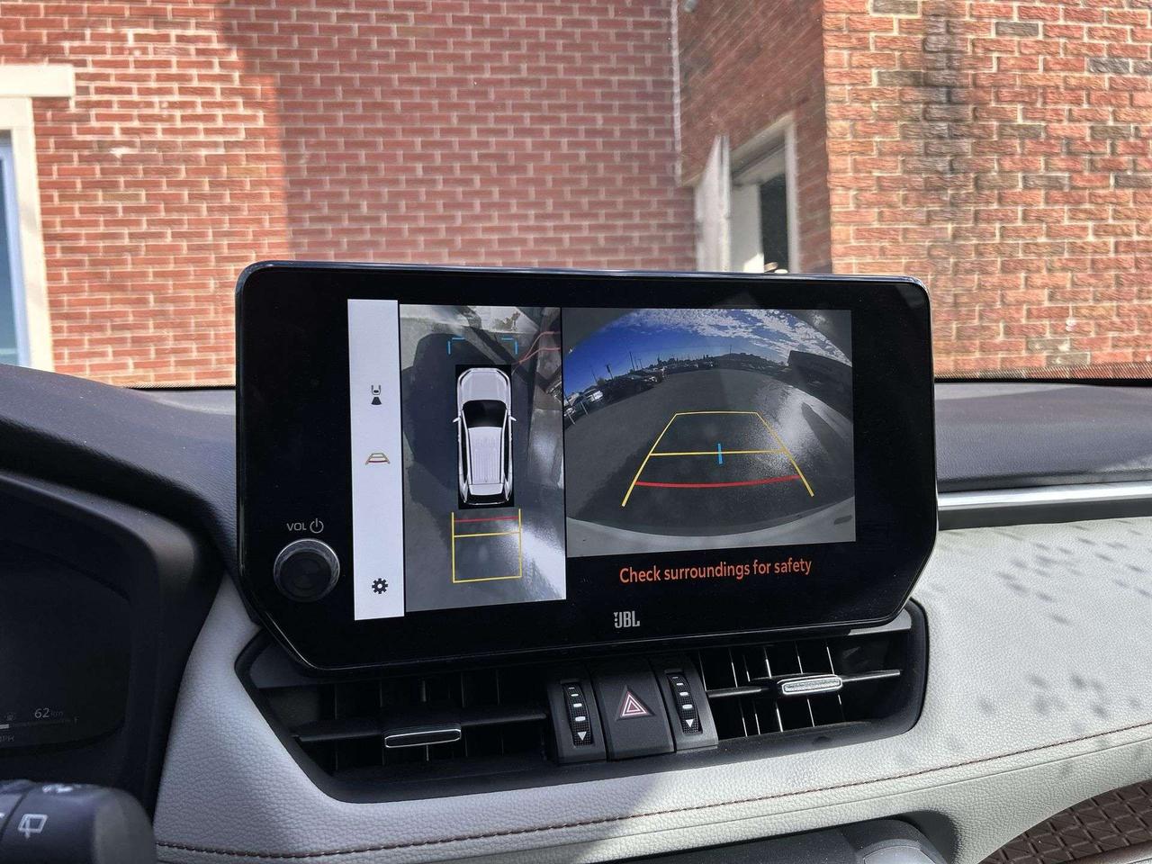 2025 Toyota RAV4 LIMITED AWD | COOLED LEATHER | SUNROOF | 360 CAM Photo