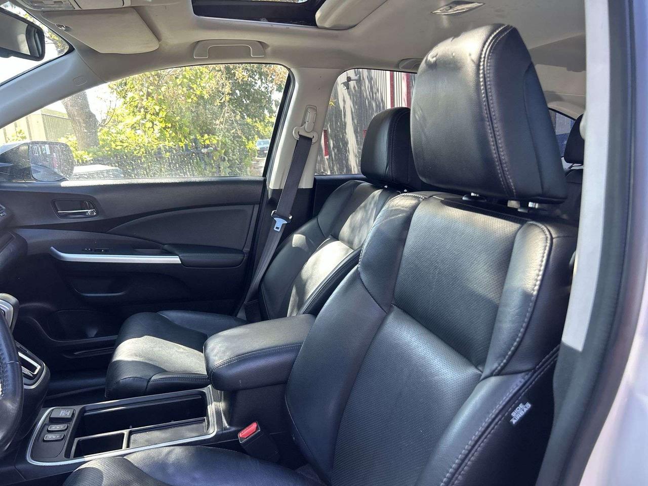 2016 Honda CR-V TOURING AWD | HTD LEATHER | SUNROOF | NAV | ALLOYS Photo