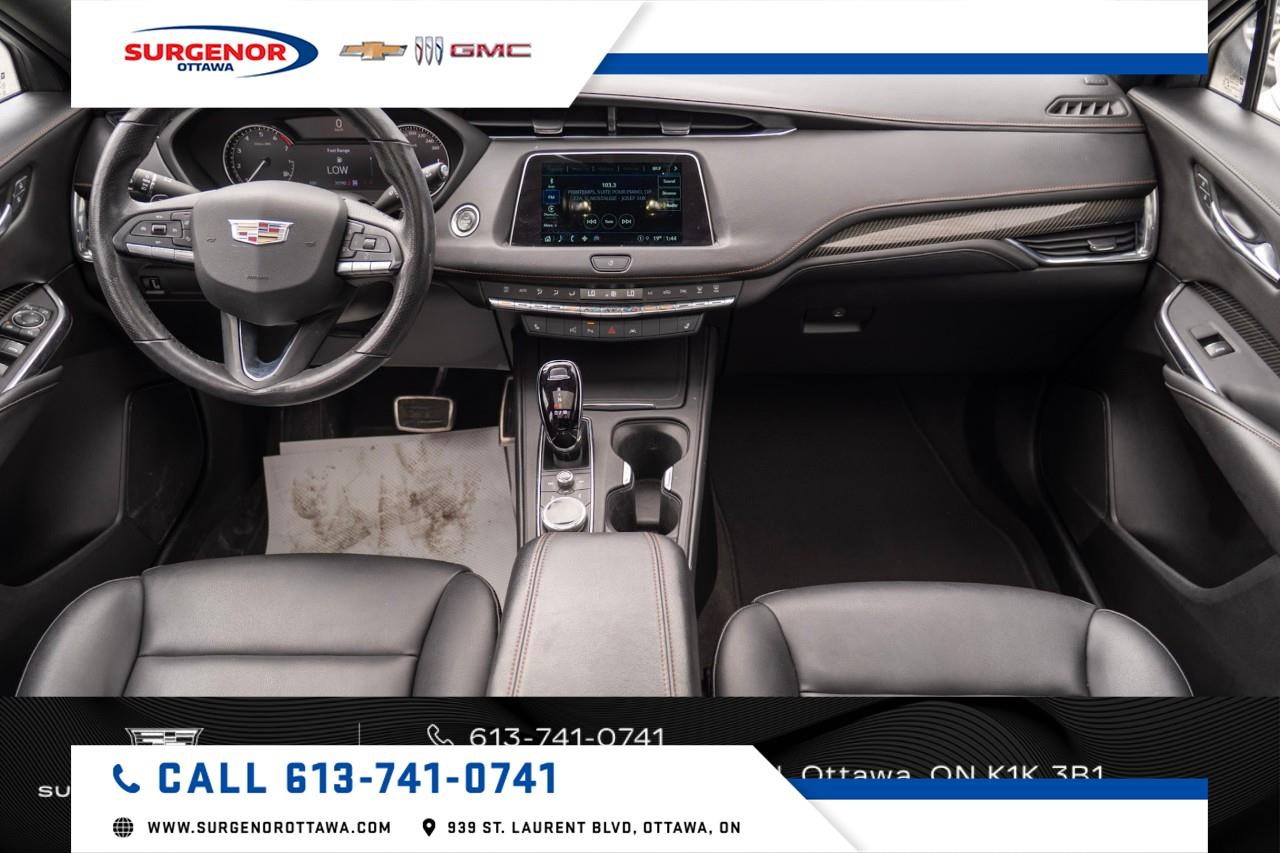 2023 Cadillac XT4 Sport Photo