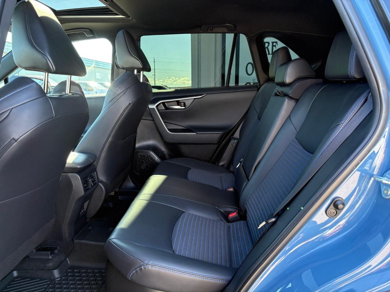 2024 Toyota RAV4 HYBRID XSE AWD Photo