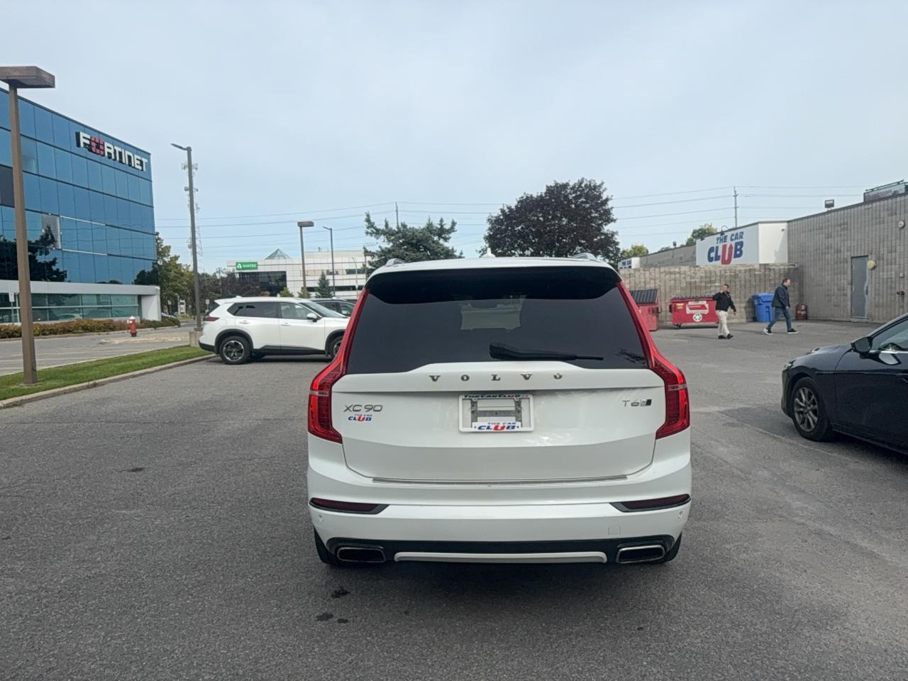 2018 Volvo XC90 R-DESIGN
