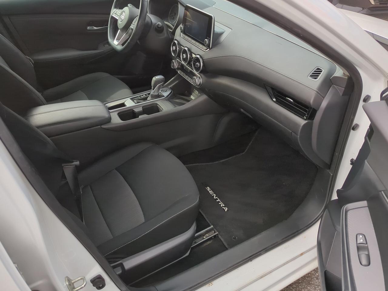 2021 Nissan Sentra SV Photo
