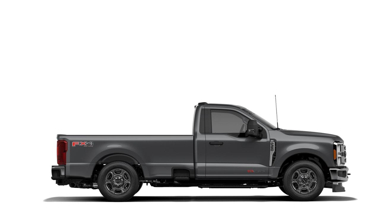 2027 Ford SUPER DUTY F-350 SRW XLT Photo4