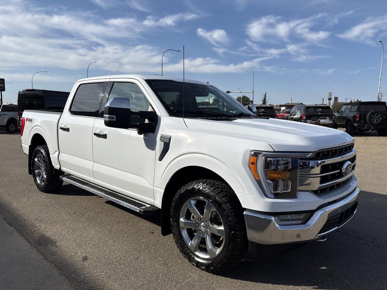 2023 Ford F-150 Lariat Photo0