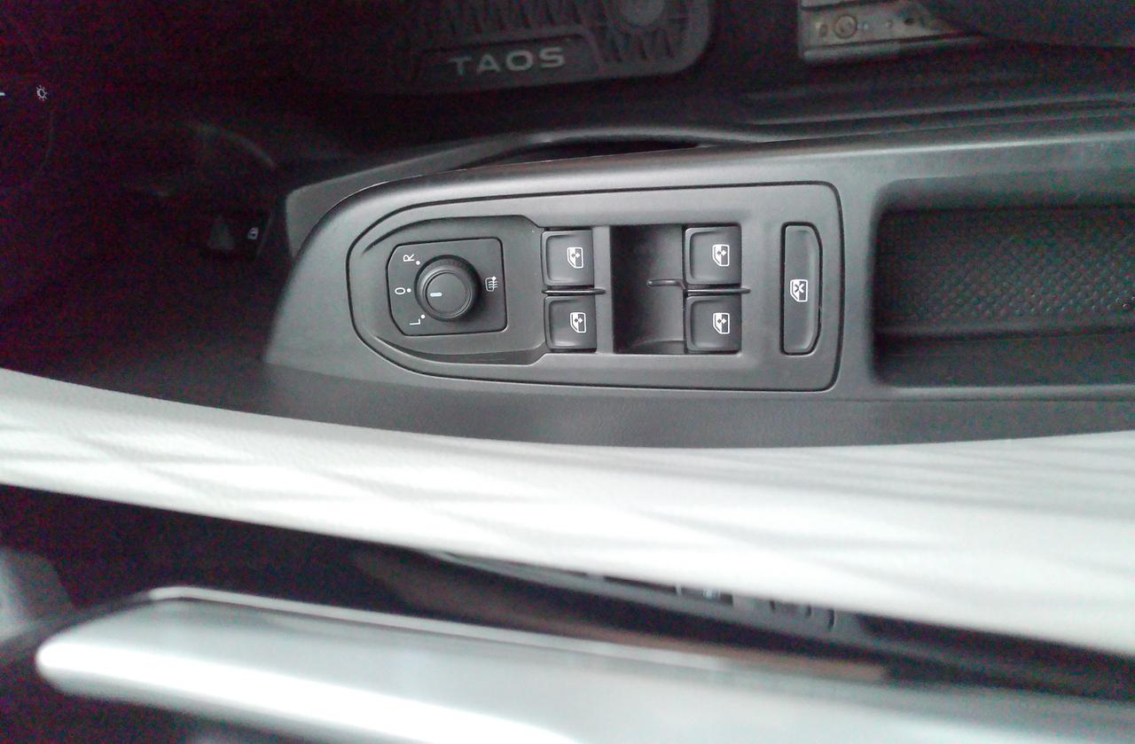 2023 Volkswagen Taos Trendline Photo
